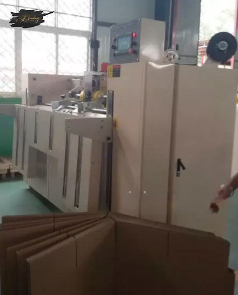 Semi-auto High Speed Stitching Machine